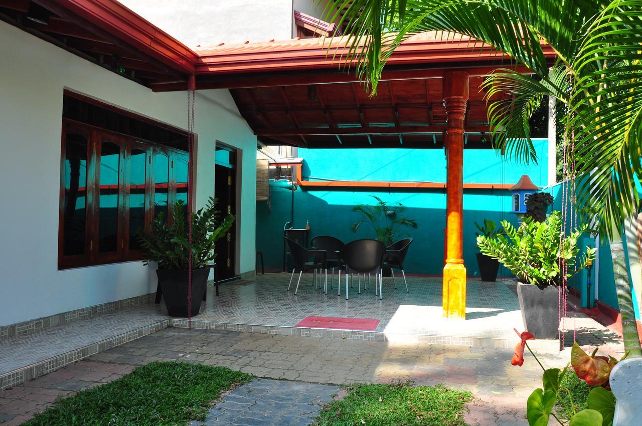 Hotel Camorich Tissamaharama Esterno foto