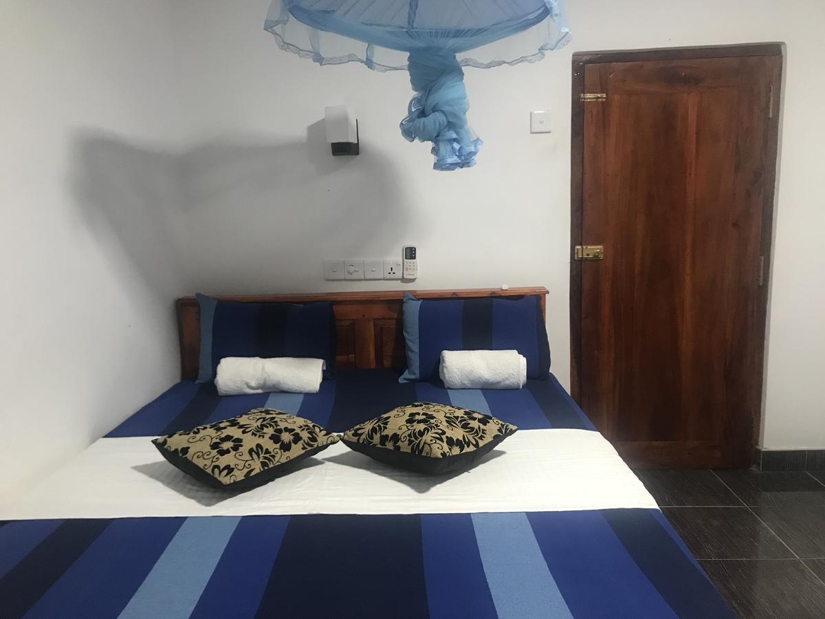 Hotel Camorich Tissamaharama Esterno foto